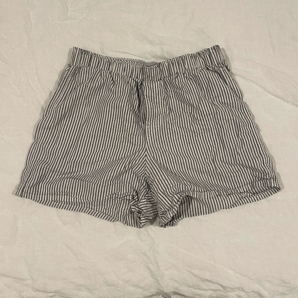 GAP striped shorts